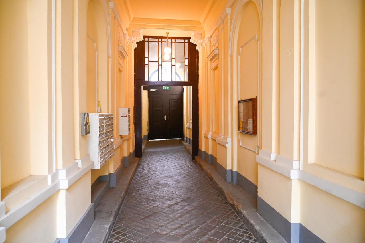 Modern Suite Naschmarkt فيينا المظهر الخارجي الصورة